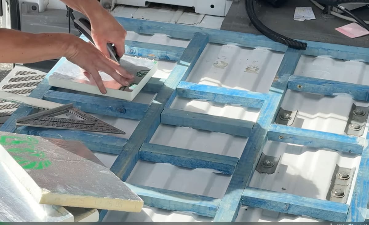 Restarting the van - Attacking the flooring